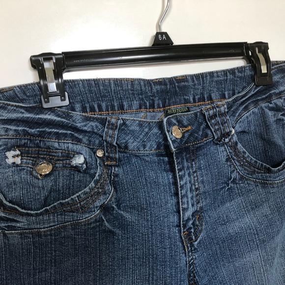 Denim Shorts by NaNa Fashiom - Picture 5 of 14